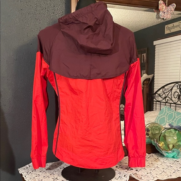 Nike Two-Tone Red and Dark Purple Jacket - Picture 3 of 5